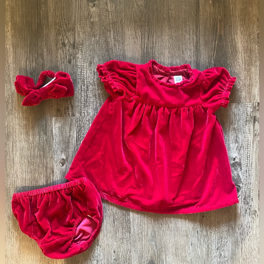Baby velvet dress set